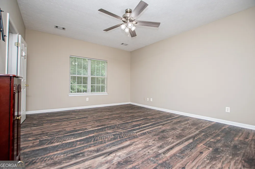8590 Kencrest DR Winston, GA 30187