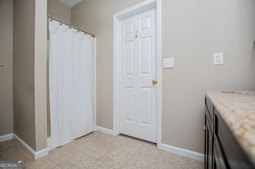 8590 Kencrest DR Winston, GA 30187
