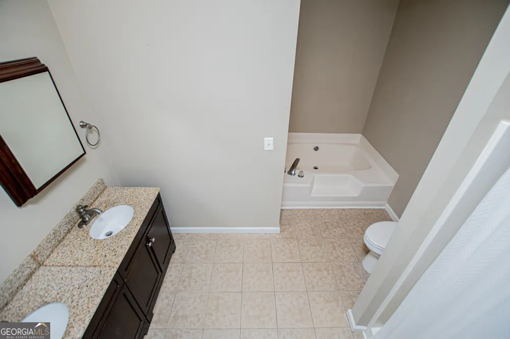 8590 Kencrest DR Winston, GA 30187