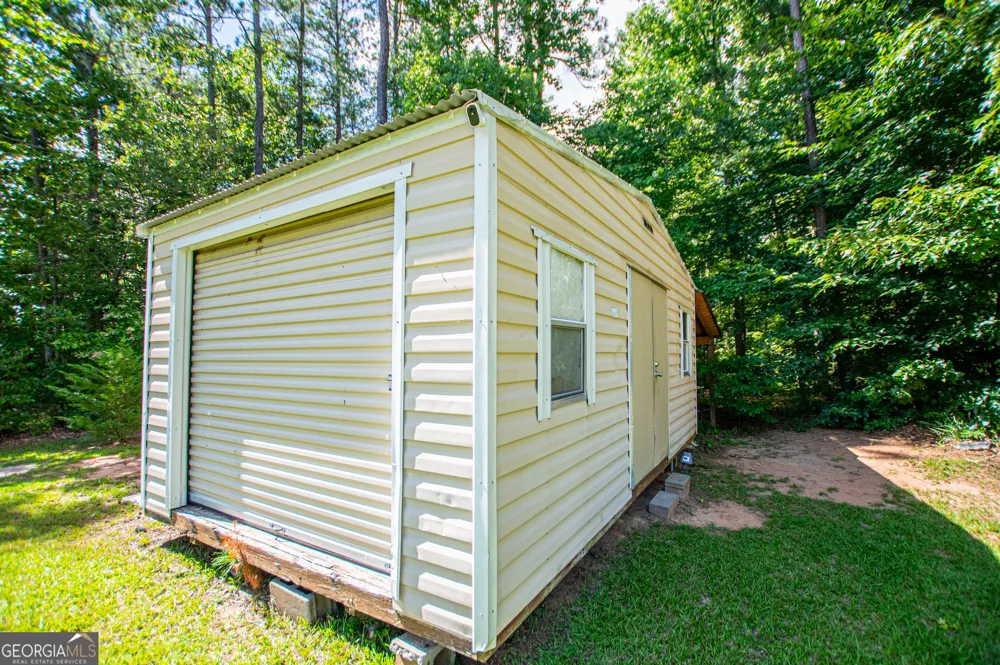 8590 Kencrest DR Winston, GA 30187