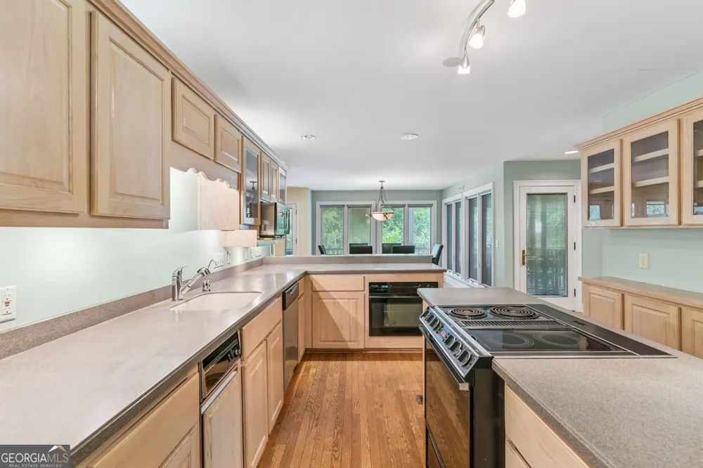 107 Sandcastle WAY St. Simons, GA 31522