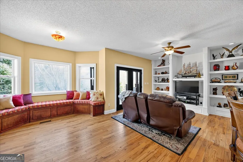 518 River Overlook Forsyth, GA 31029