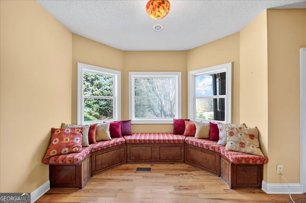 518 River Overlook Forsyth, GA 31029