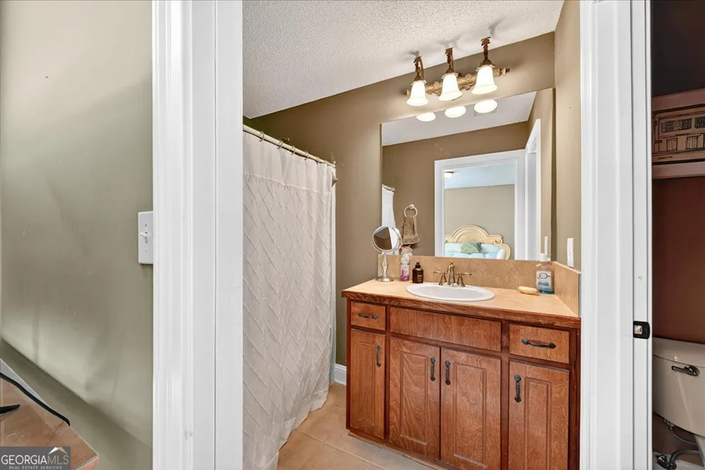 518 River Overlook Forsyth, GA 31029