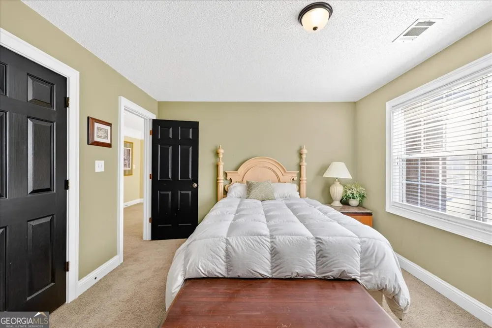 518 River Overlook Forsyth, GA 31029