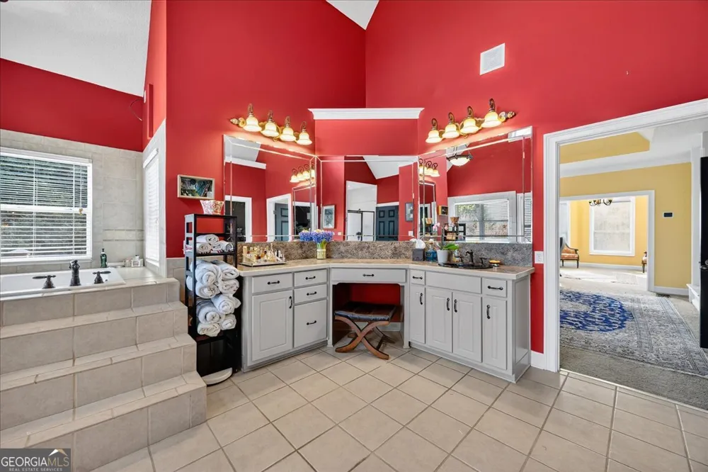 518 River Overlook Forsyth, GA 31029