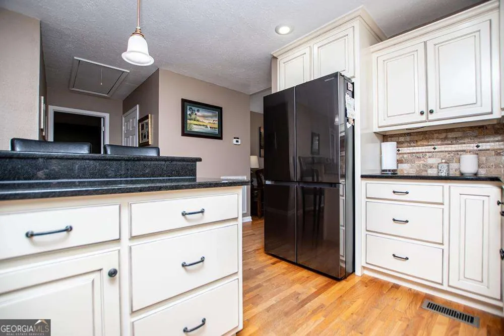 2 Pine Hill DR Ranburne, AL 36273