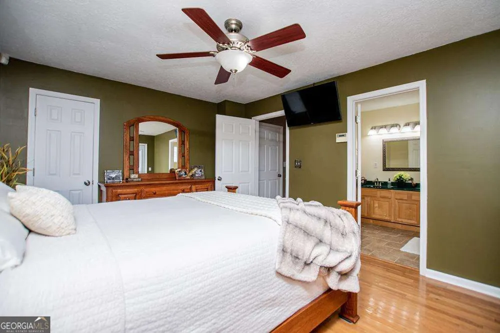 2 Pine Hill DR Ranburne, AL 36273