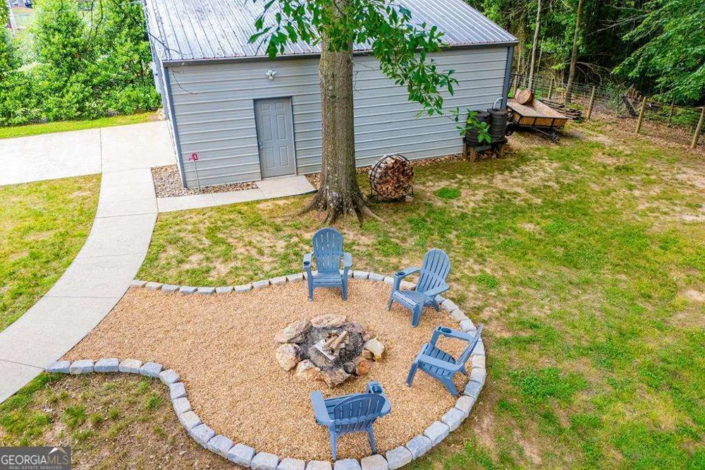 2 Pine Hill DR Ranburne, AL 36273
