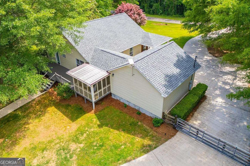 2 Pine Hill DR Ranburne, AL 36273