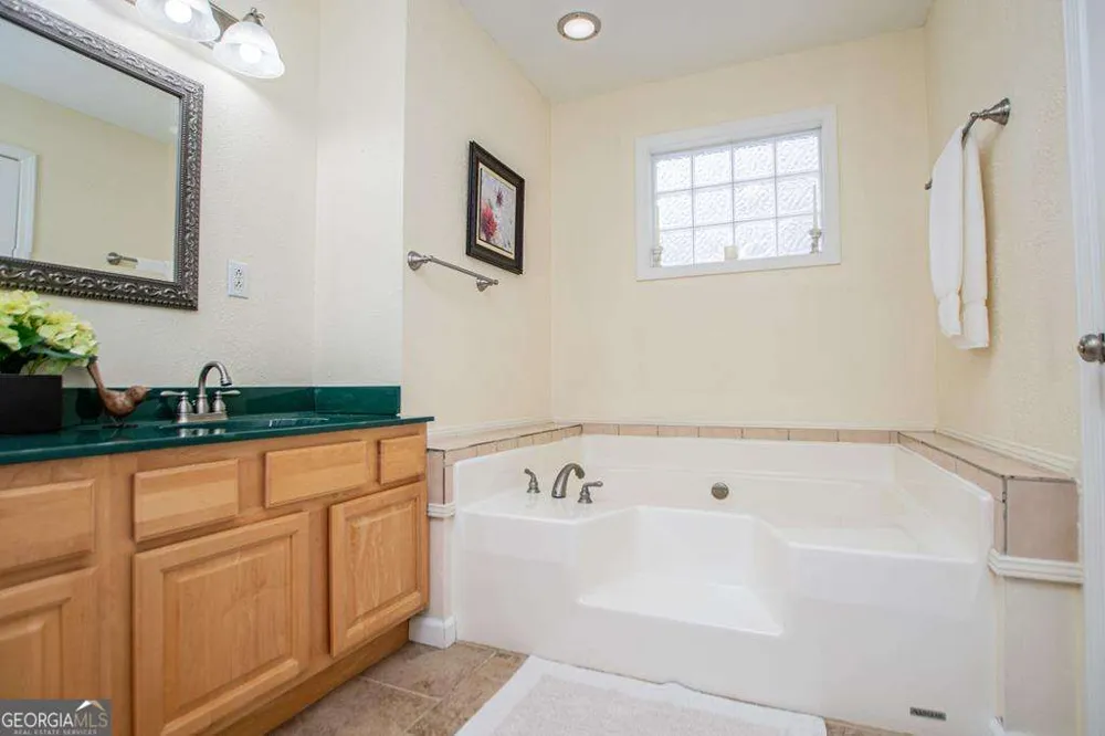 2 Pine Hill DR Ranburne, AL 36273