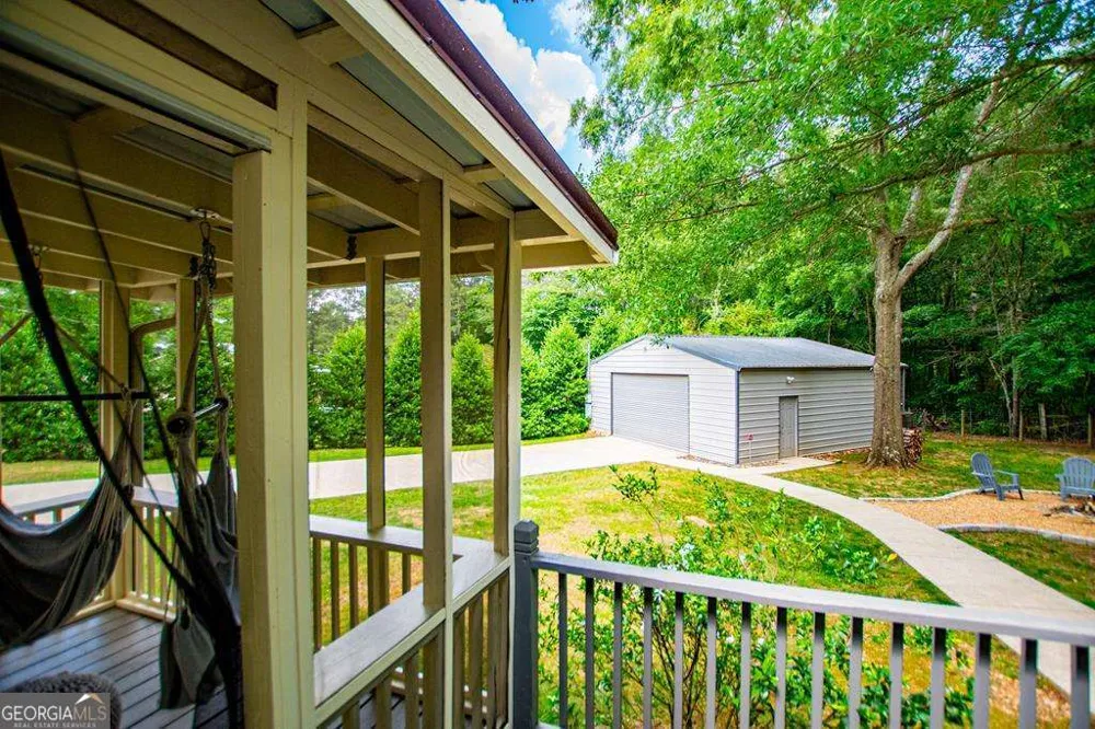 2 Pine Hill DR Ranburne, AL 36273