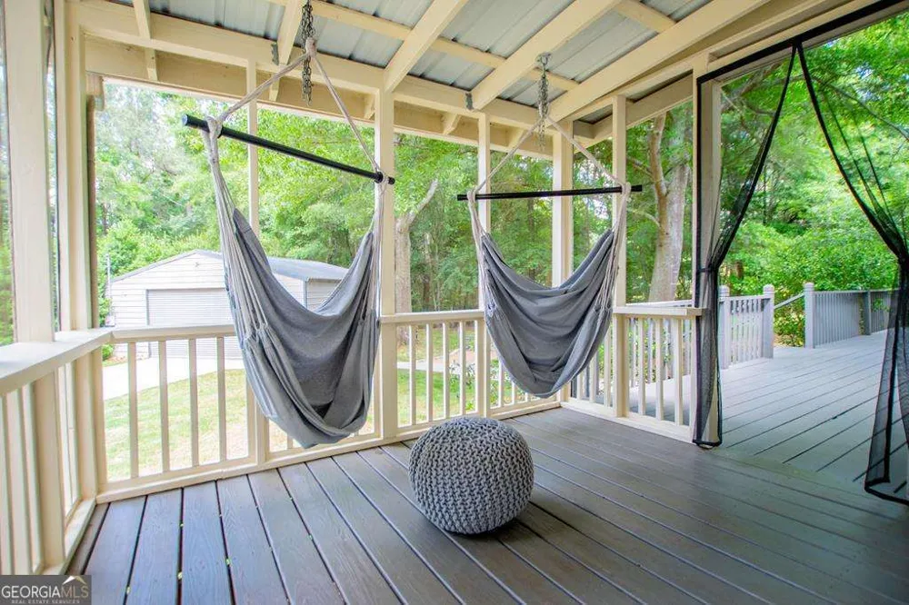 2 Pine Hill DR Ranburne, AL 36273