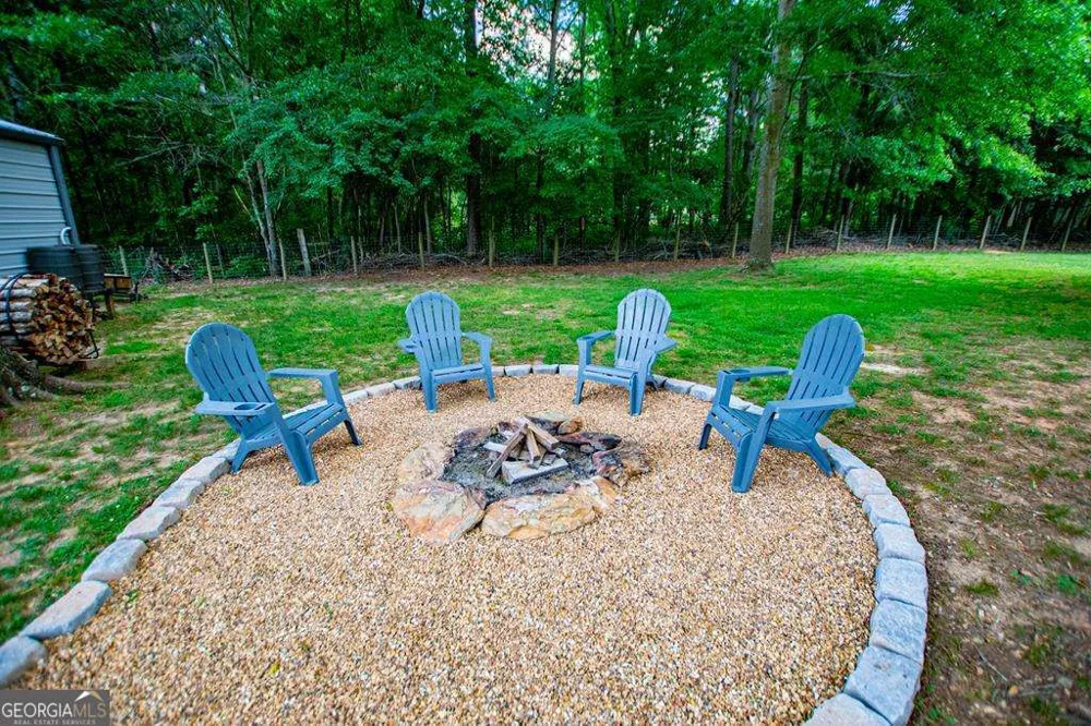 2 Pine Hill DR Ranburne, AL 36273