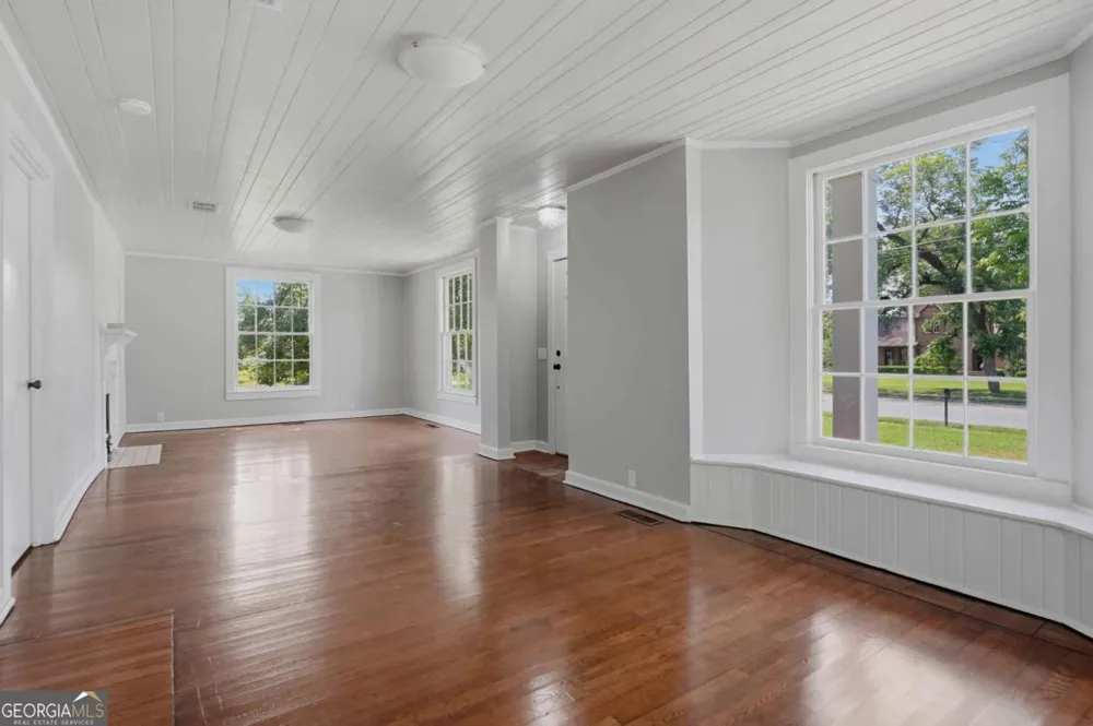 709 W Fourth Ocilla, GA 31774