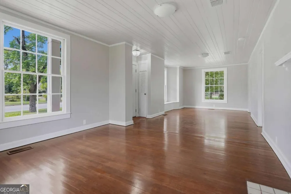 709 W Fourth Ocilla, GA 31774