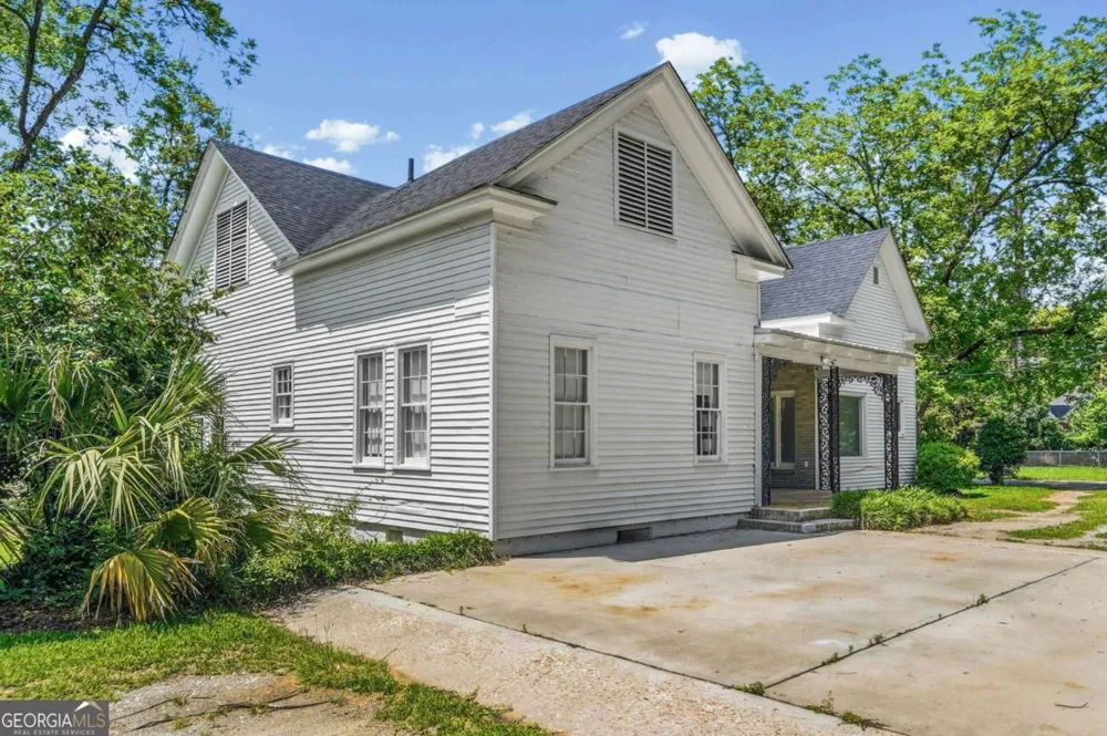709 W Fourth Ocilla, GA 31774