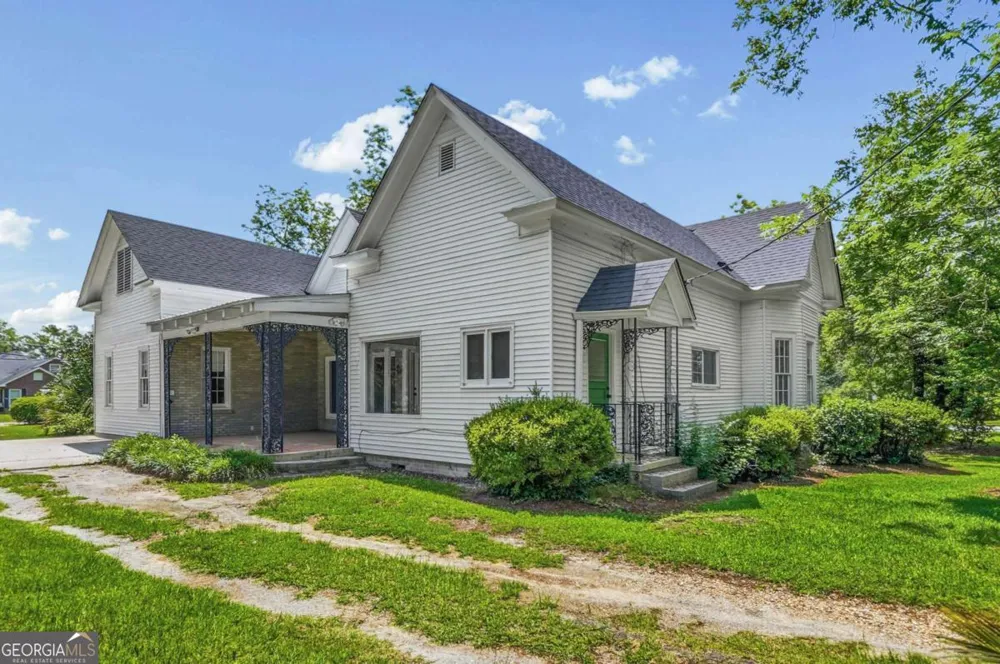 709 W Fourth Ocilla, GA 31774