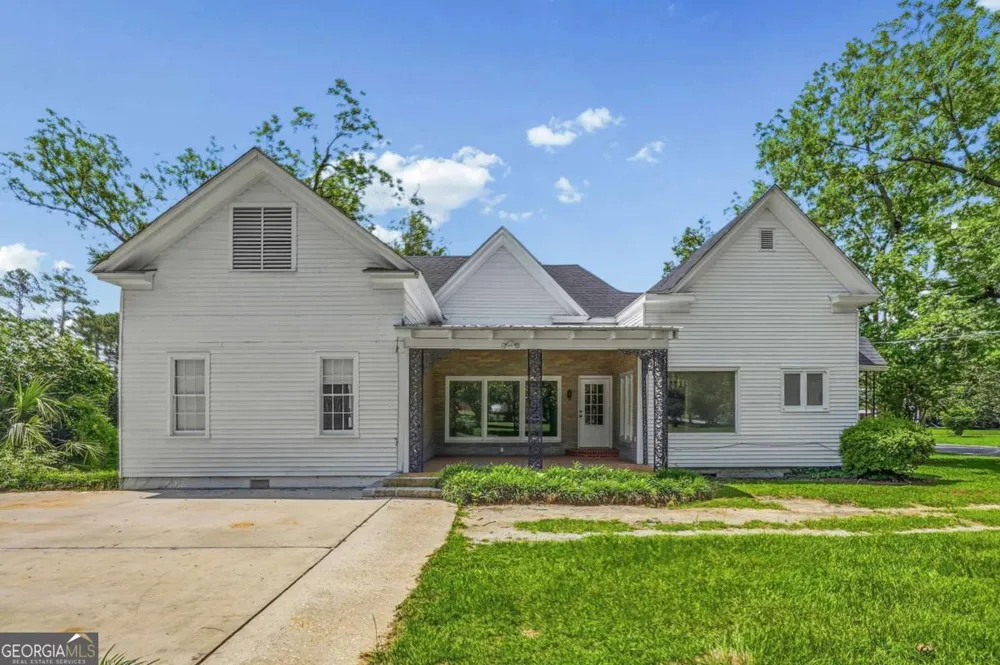 709 W Fourth Ocilla, GA 31774