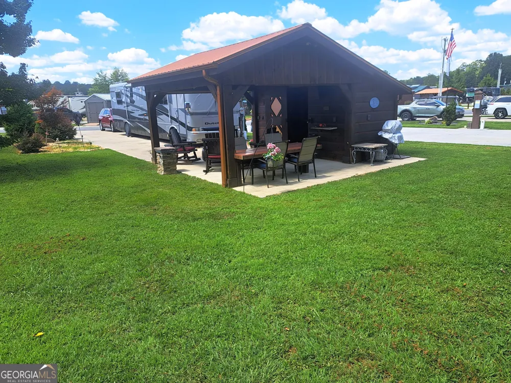 399 Golden Nugget RD Blairsville, GA 30512