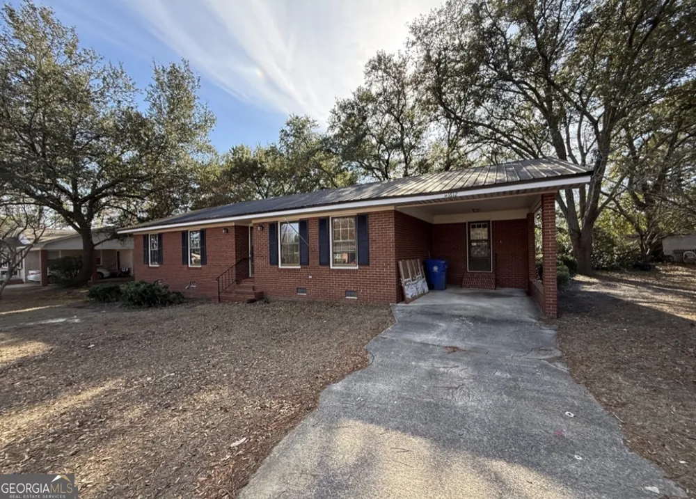 1612 Knox ST Dublin, GA 31021