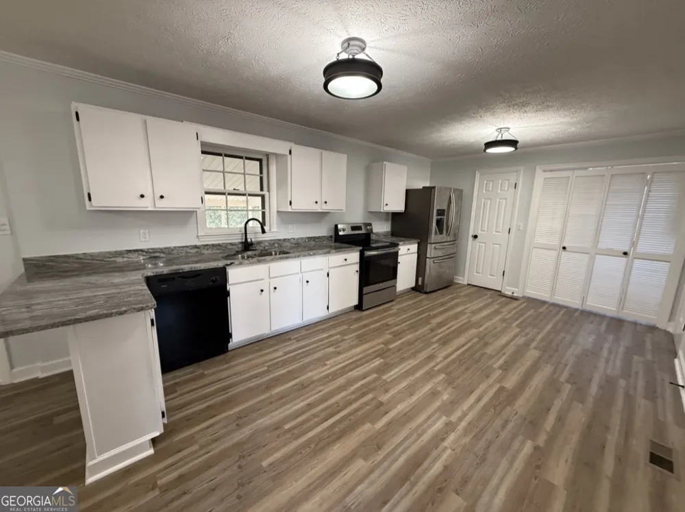 1612 Knox ST Dublin, GA 31021