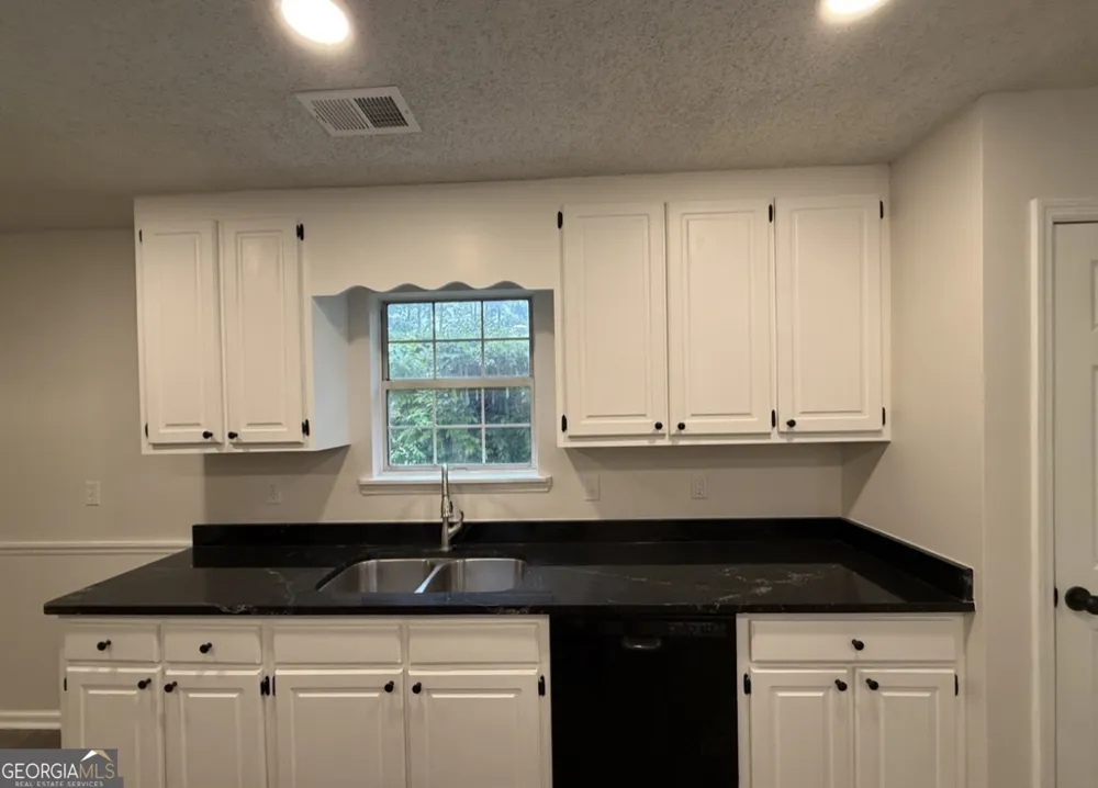 105 Mockingbird DR Dublin, GA 31021