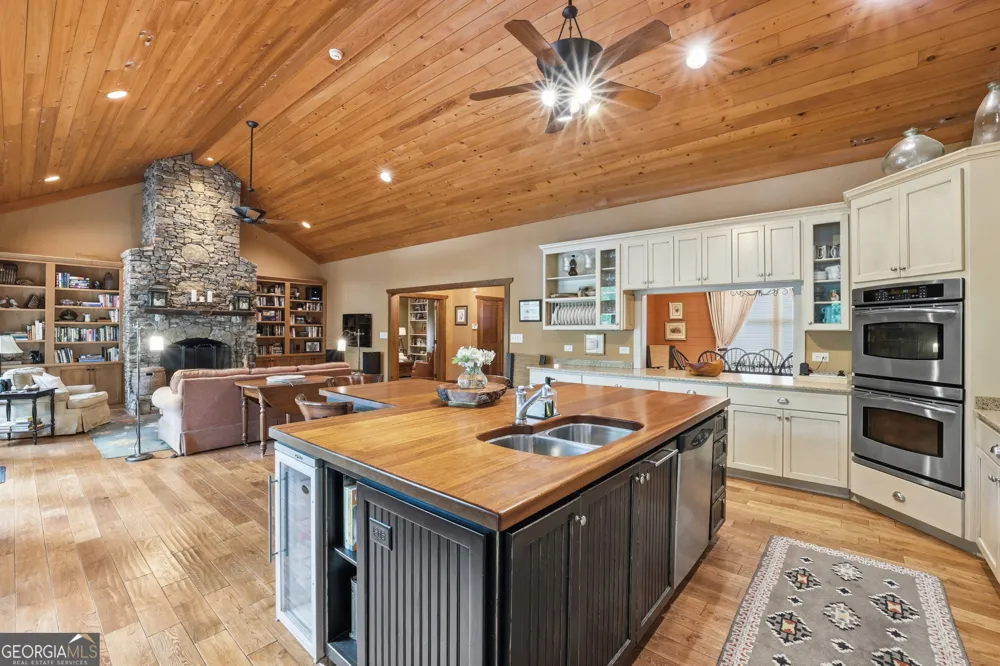479 Lake Loop RD Menlo, GA 30731