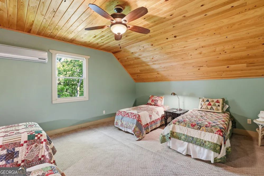 479 Lake Loop RD Menlo, GA 30731