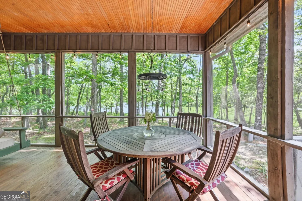 479 Lake Loop RD Menlo, GA 30731
