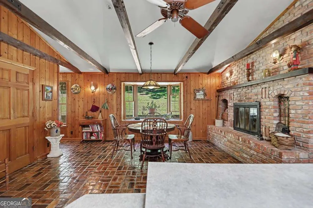 1127 Burch Branch RD Hiawassee, GA 30546