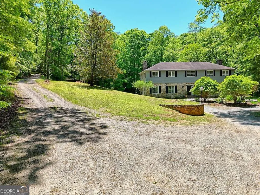 1127 Burch Branch RD Hiawassee, GA 30546