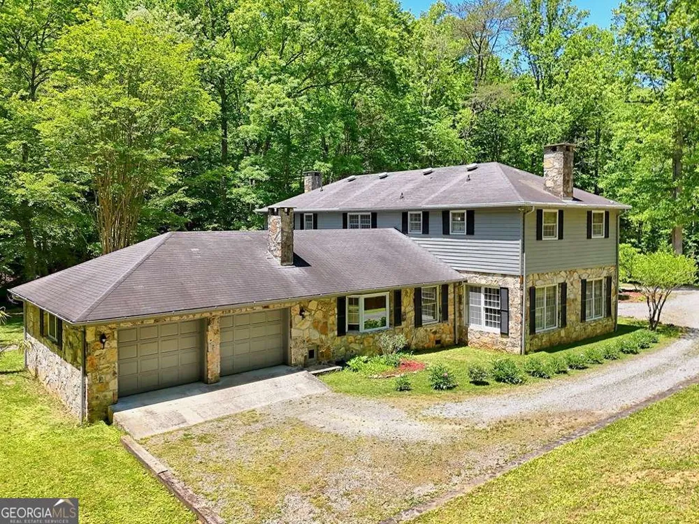 1127 Burch Branch RD Hiawassee, GA 30546