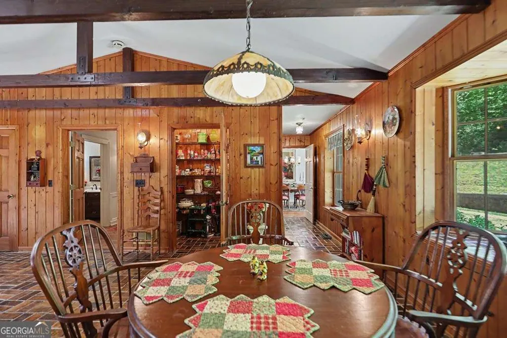 1127 Burch Branch RD Hiawassee, GA 30546