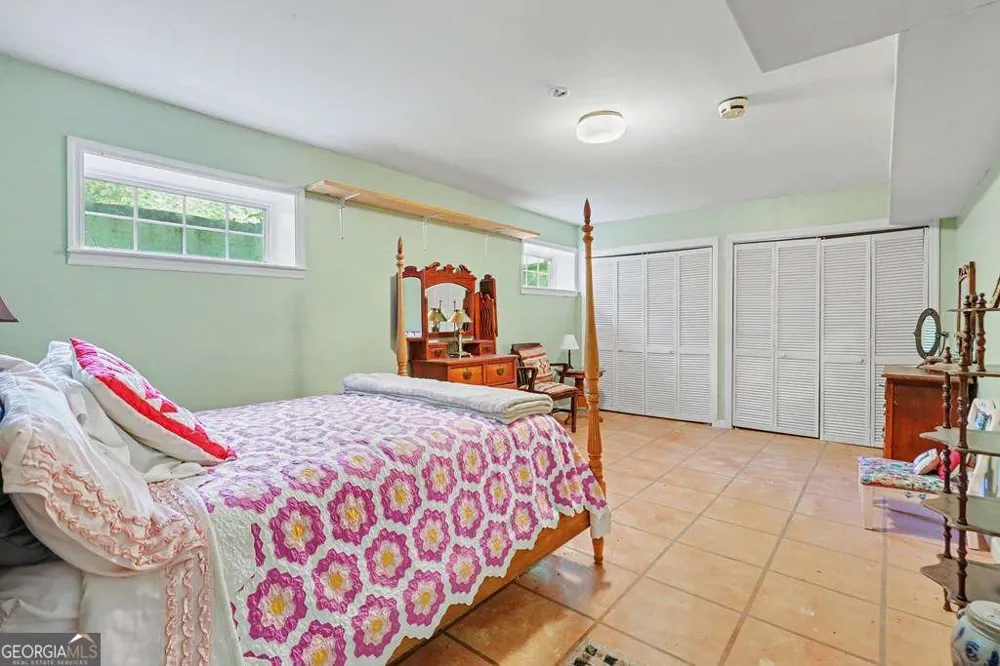 1127 Burch Branch RD Hiawassee, GA 30546