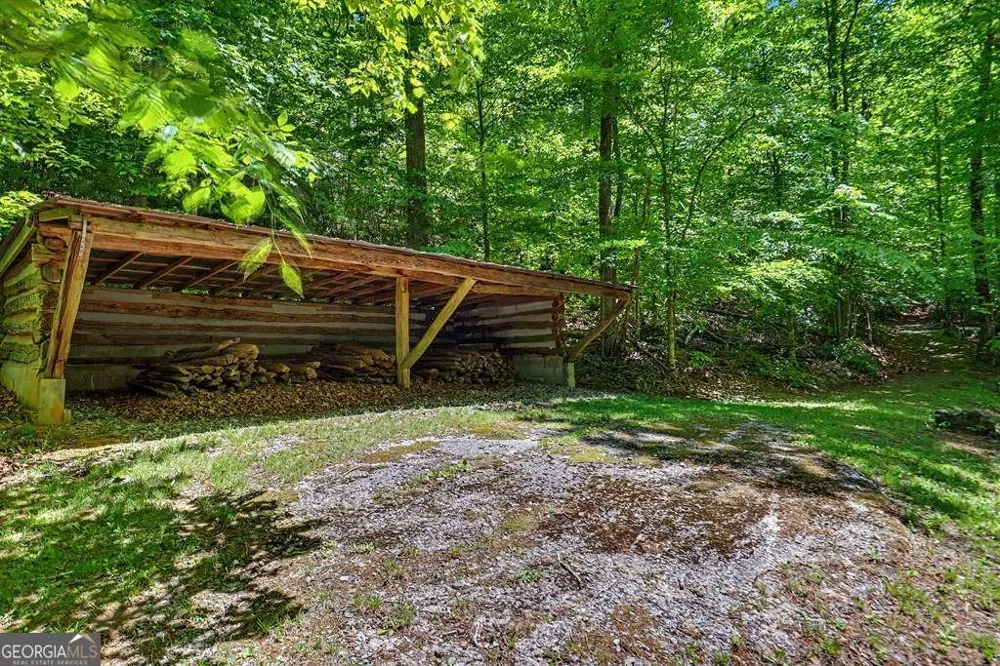1127 Burch Branch RD Hiawassee, GA 30546
