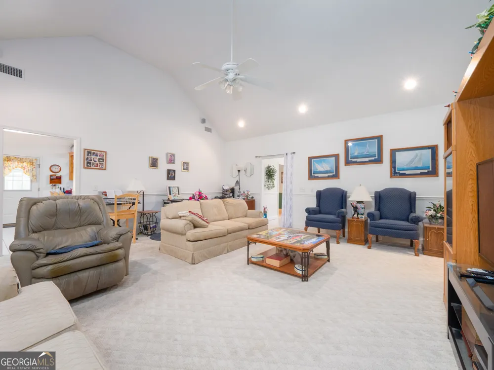 545 Cody DR Jesup, GA 31545