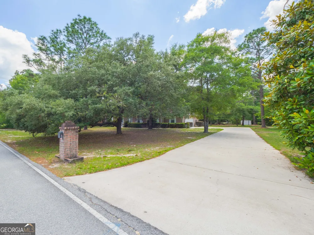 545 Cody DR Jesup, GA 31545