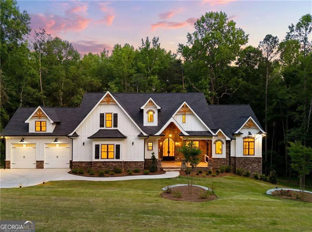 101 Attwater CIR Dawsonville, GA 30534