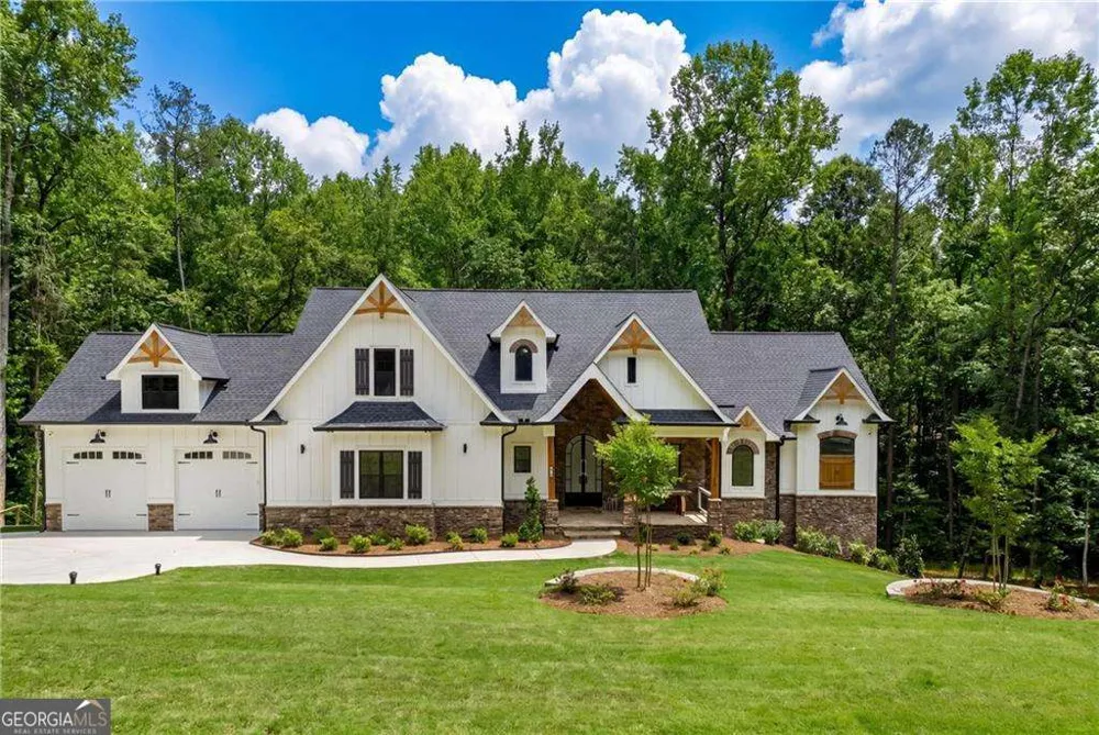 101 Attwater CIR Dawsonville, GA 30534