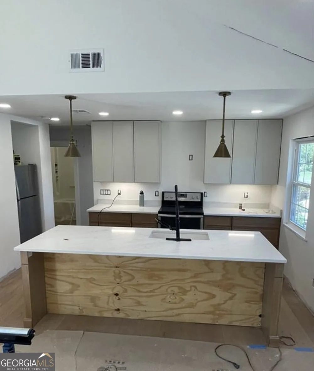 63 Navigator LN Savannah, GA 31410