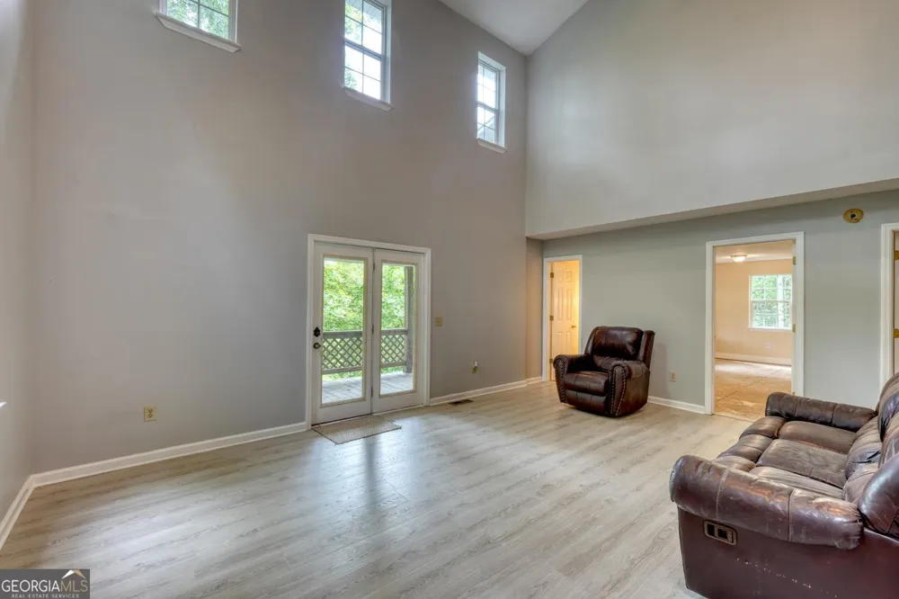 20 Eagle Heights RD Hiawassee, GA 30546