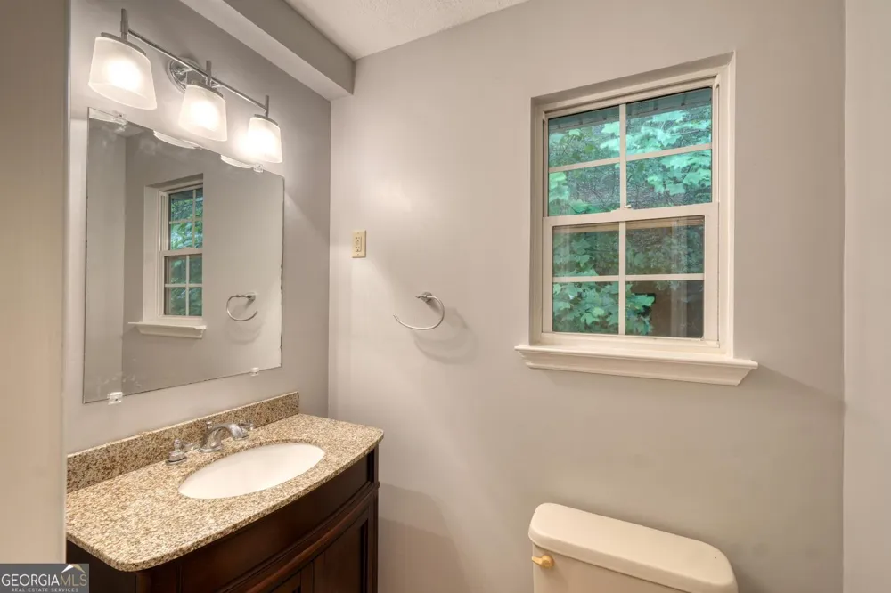 20 Eagle Heights RD Hiawassee, GA 30546