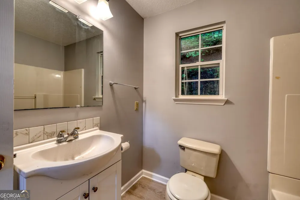 20 Eagle Heights RD Hiawassee, GA 30546