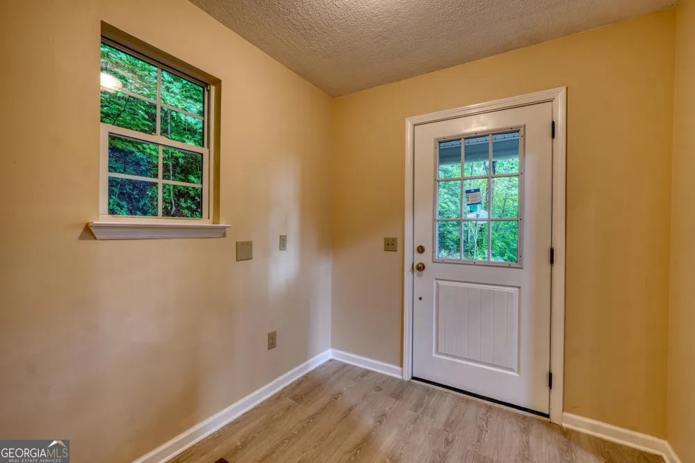 20 Eagle Heights RD Hiawassee, GA 30546