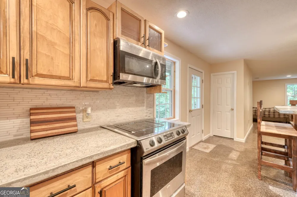 20 Eagle Heights RD Hiawassee, GA 30546