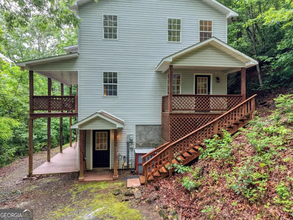20 Eagle Heights RD Hiawassee, GA 30546