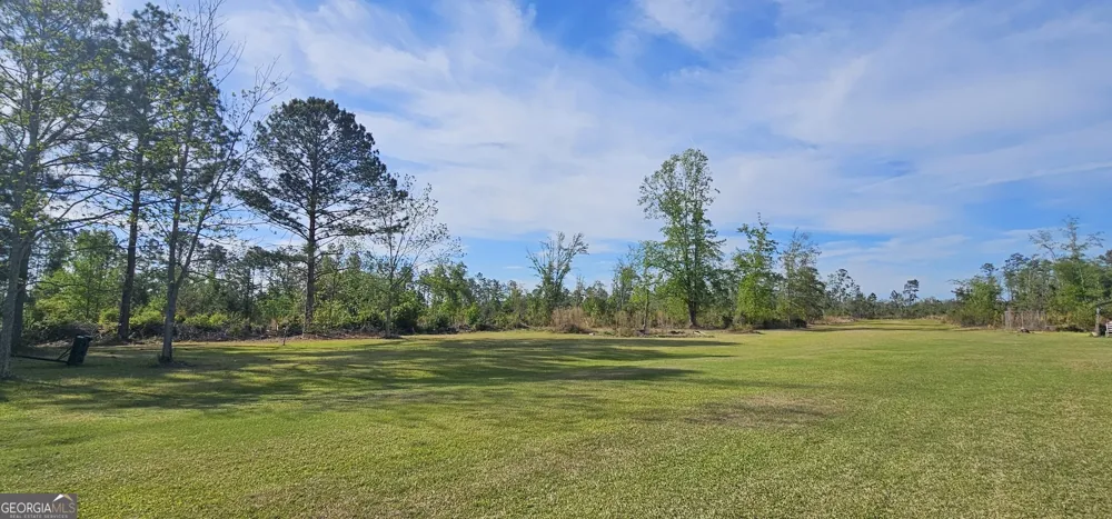 13637 HWY 23 Glennville, GA 30427