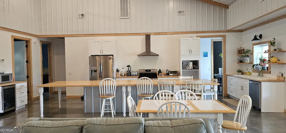 13637 HWY 23 Glennville, GA 30427