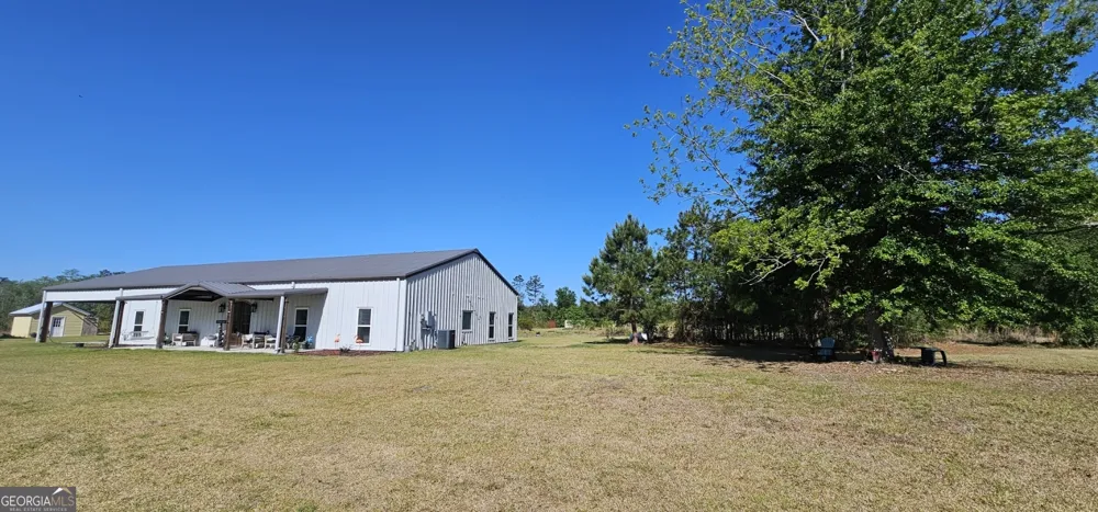 13637 HWY 23 Glennville, GA 30427